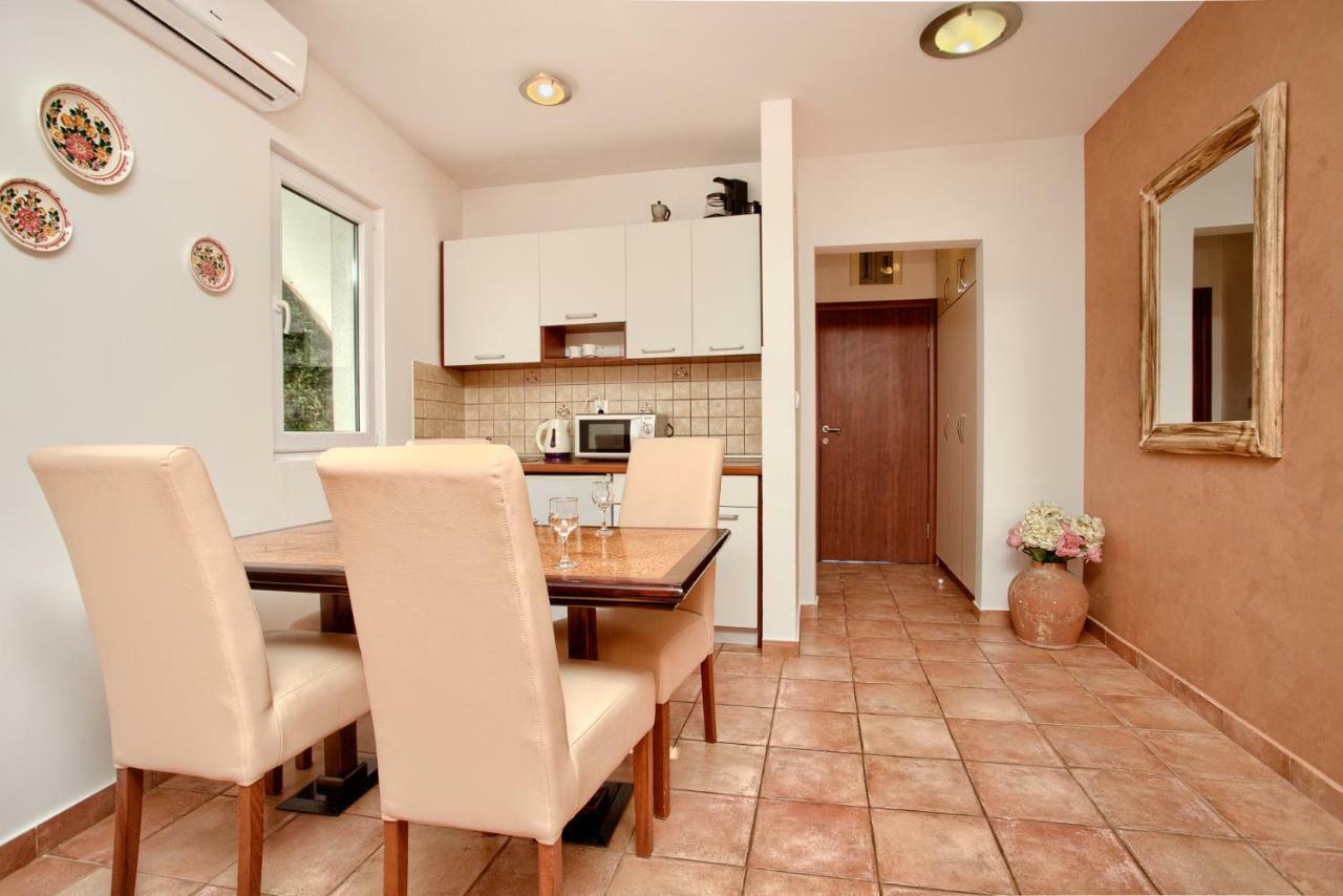 Apartments Ivanovic コトル エクステリア 写真