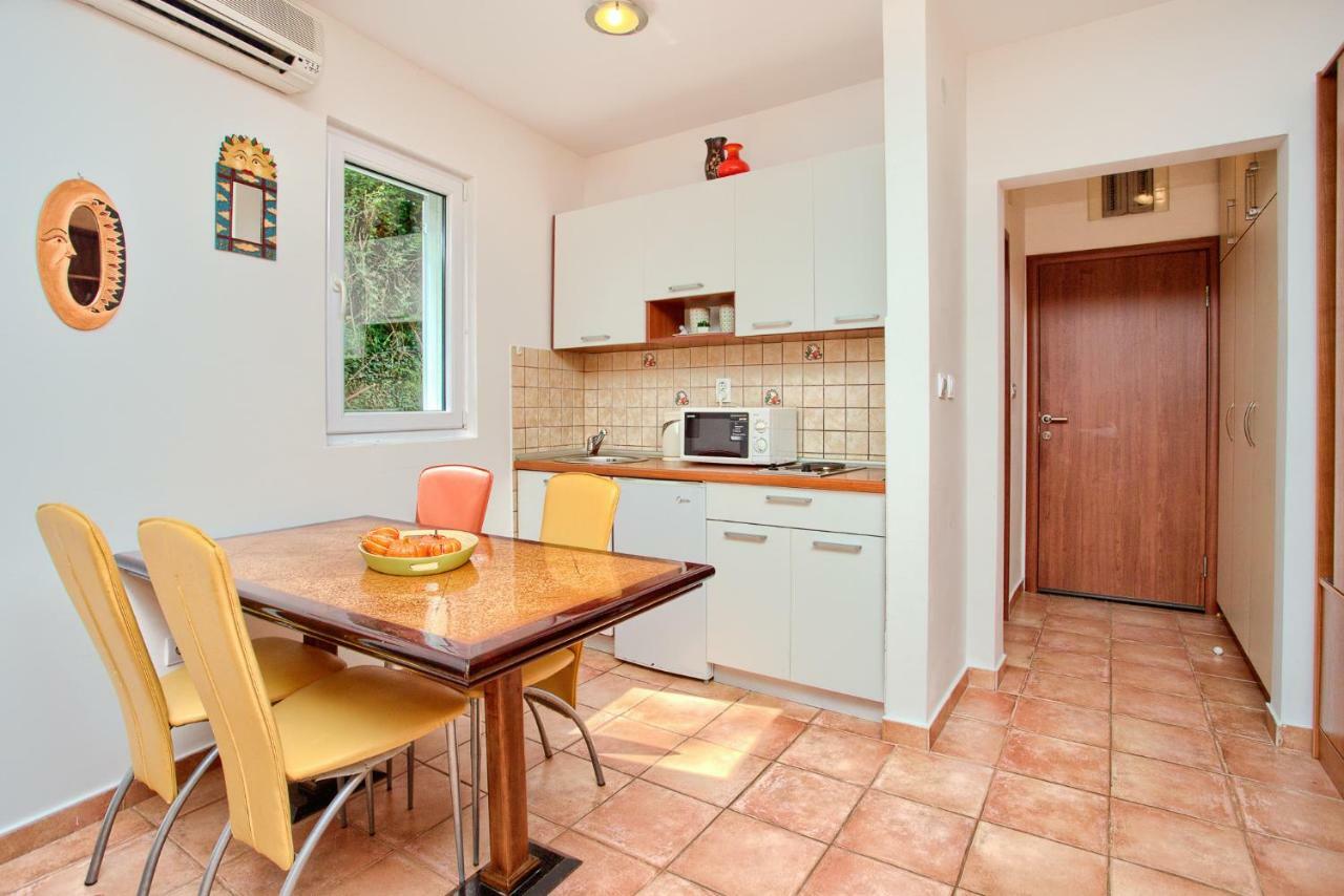 Apartments Ivanovic コトル エクステリア 写真