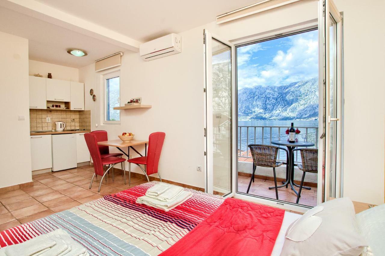 Apartments Ivanovic コトル エクステリア 写真